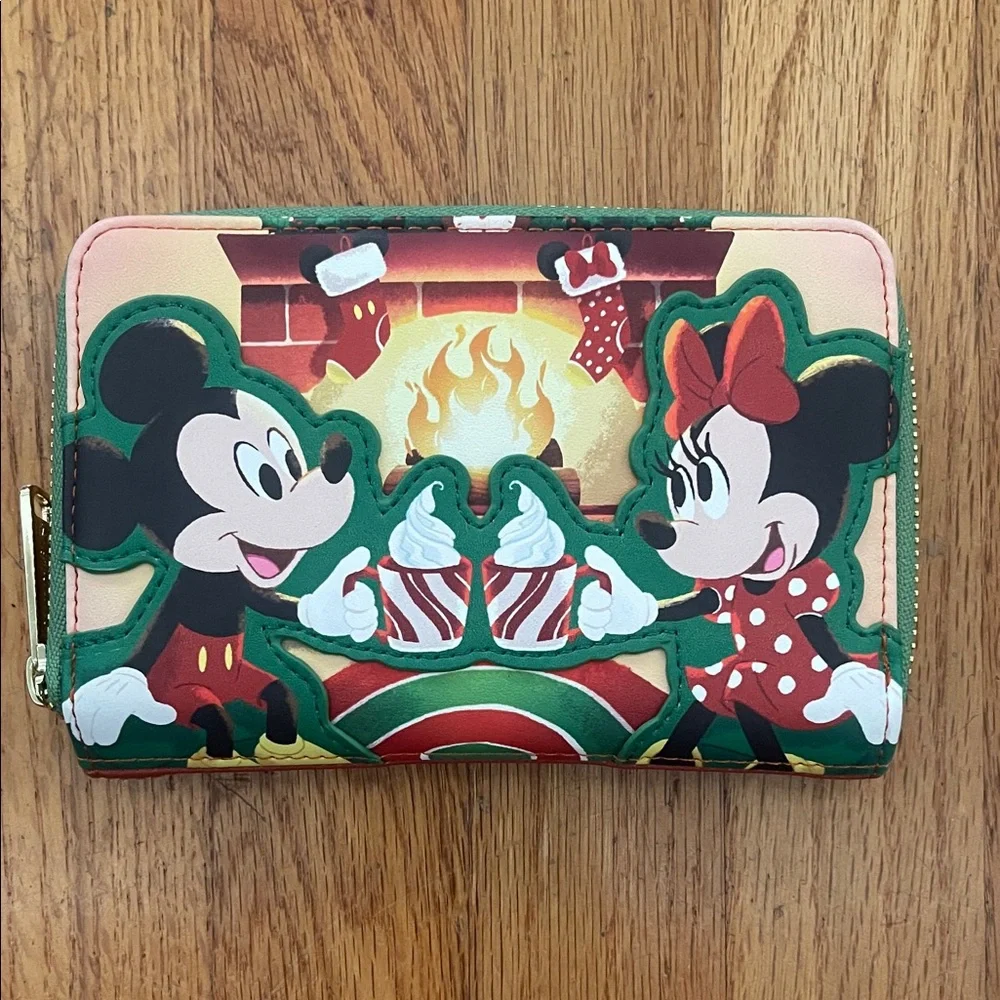 NWOT Loungefly/Disney Mickey Mouse & Minnie Mouse Hot Cocoa Fireplace Zip Wallet - Picture 1 of 6